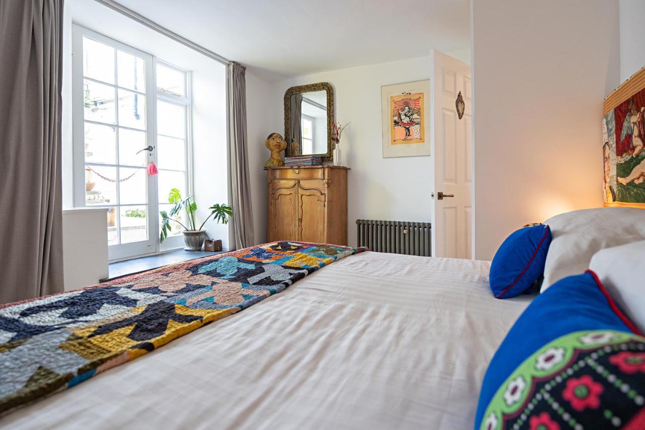Paramount Apartments Ilfracombe, Arty Seaside Holiday Apartments 외부 사진