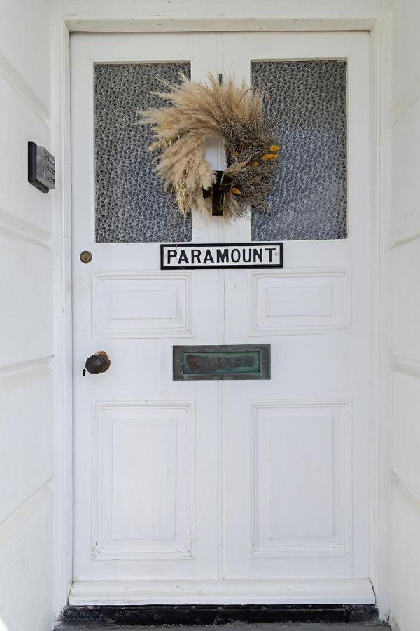 Paramount Apartments Ilfracombe, Arty Seaside Holiday Apartments 외부 사진